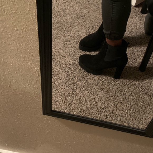 Ladies extended size booties - Picture 1 of 2